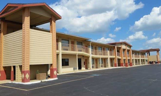 Super 8 By Wyndham Waco Mall Area Tx Image