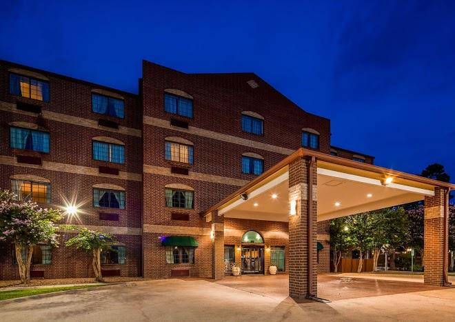 Best western plus the woodlands