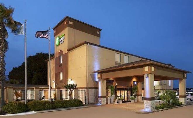 Holiday inn express & suites houston north spring area