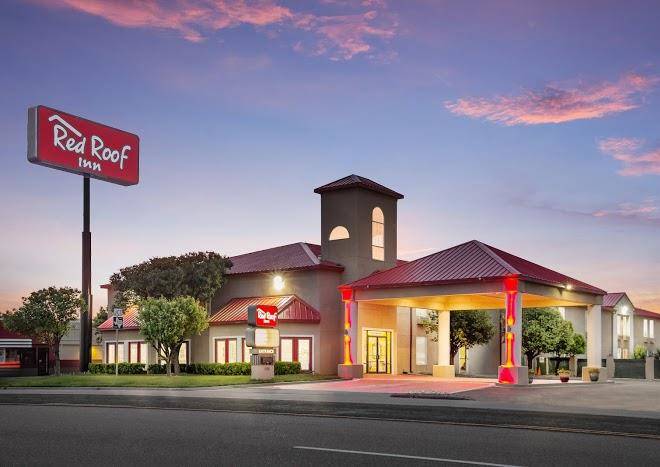 Red roof inn dumas