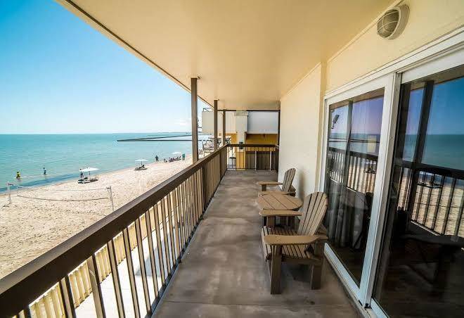 Emerald beach hotel