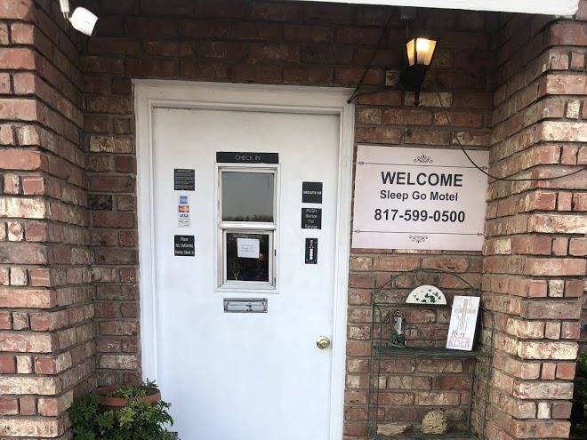 Sleep & Go Motel Image