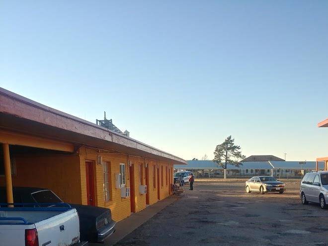 Astro motel