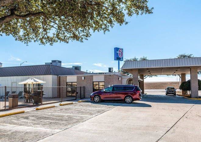 Motel 6 sonora tx