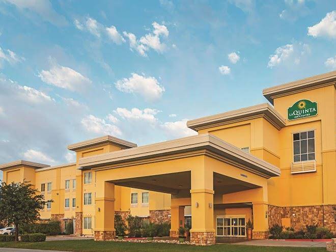 La quinta inn & suites by wyndham ft worth forest hill tx