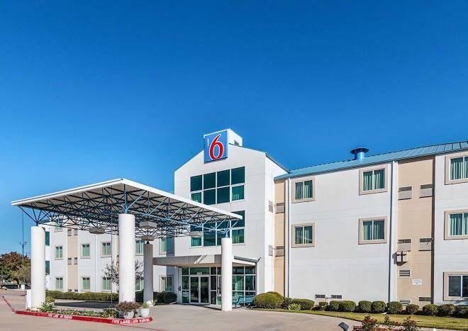 Motel 6 Benbrook Tx Fort Worth Image