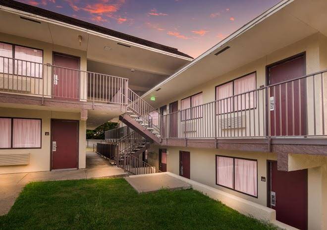 Red Roof Inn Fort Worth South Image