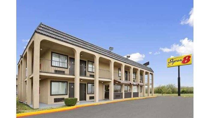Super 8 By Wyndham Fort Worth Tx Image