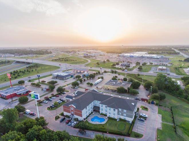 Holiday inn express & suites mount pleasant