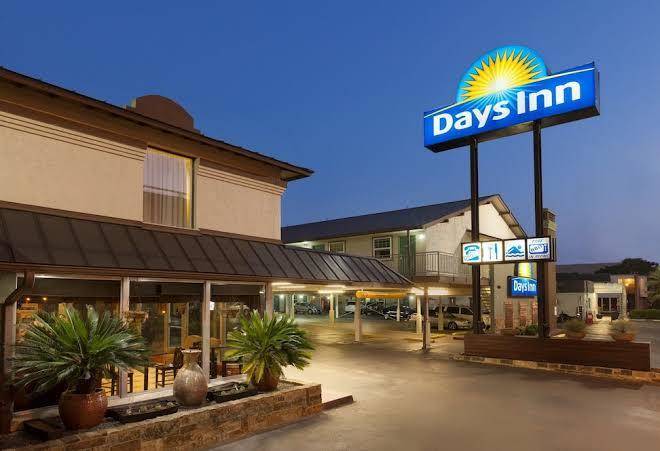 Days inn by wyndham austin university downtown