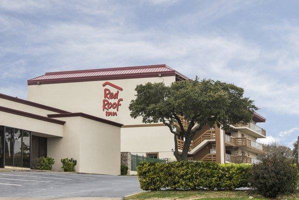 Red roof inn austin north