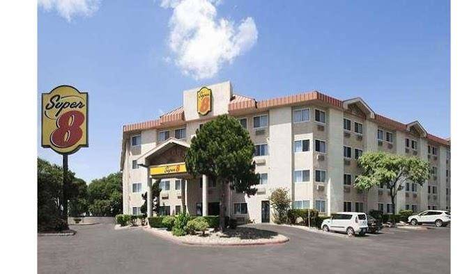 Super 8 by wyndham austin north university area