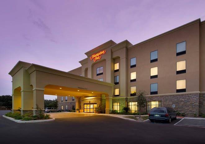 Hampton inn uvalde