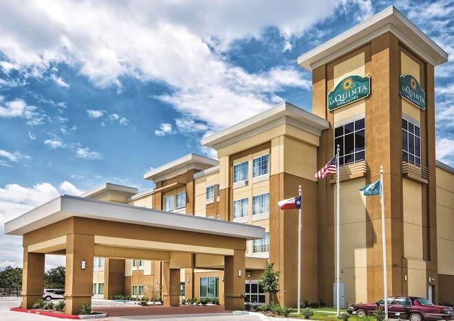 La quinta inn & suites by wyndham victoria south
