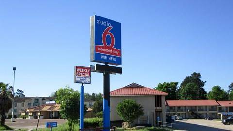 Studio 6 huntsville tx