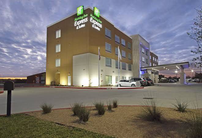 Holiday inn express & suites brookshire katy freeway
