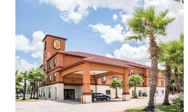 Super 8 by wyndham brookshire tx