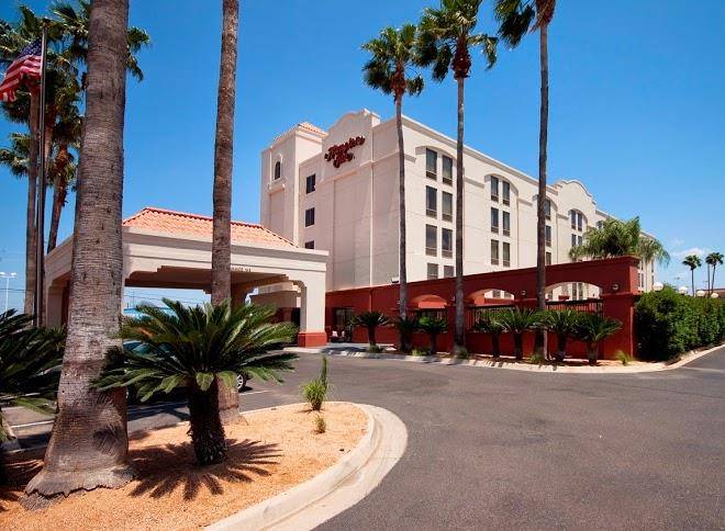Hampton inn laredo