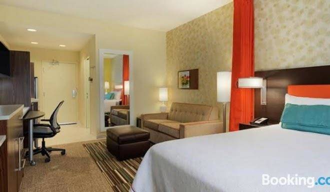 Home2 suites by hilton laredo airport