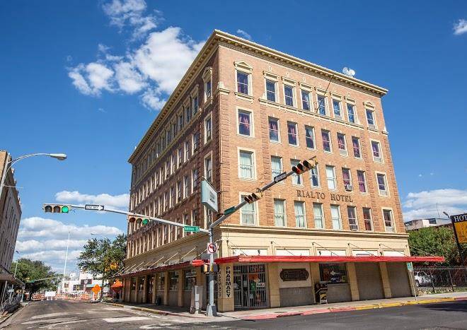 The rialto hotel laredo