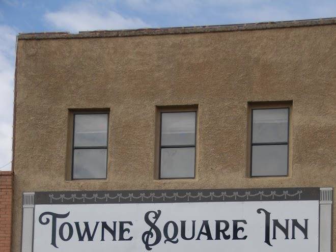 Towne square inn
