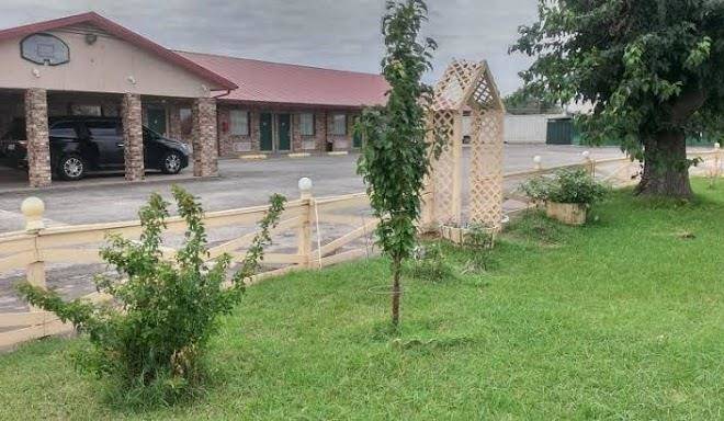 Green tree inn