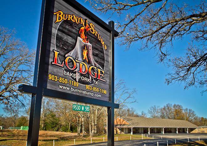 Burnin' stump lodge