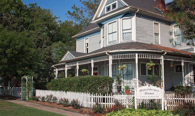 Munzesheimer manor bed and breakfast