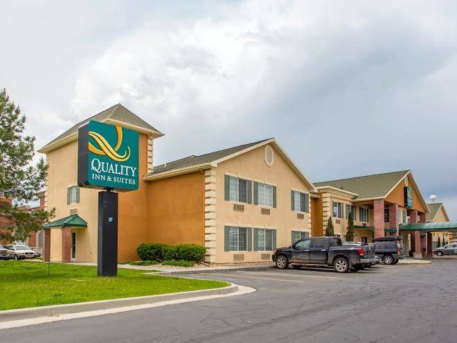 Quality inn & suites airport west