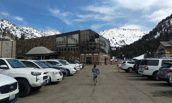 Goldminer's daughter lodge