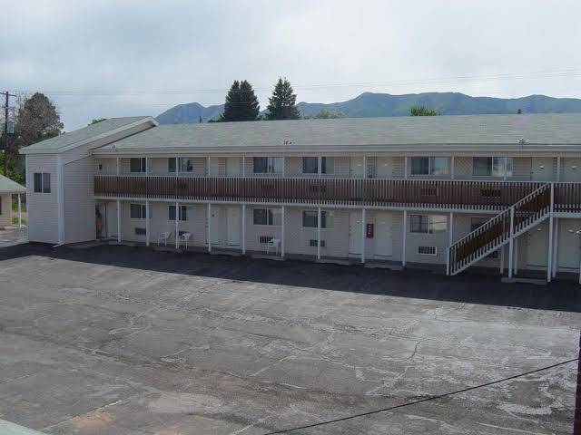Canyonlands motor inn monticello