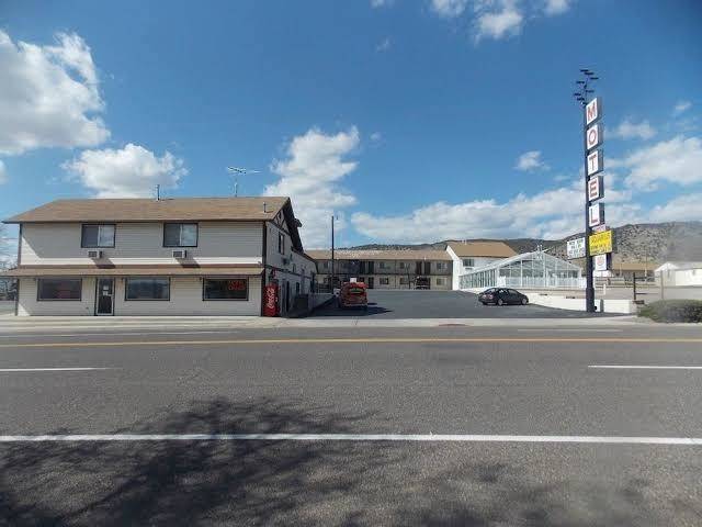 Aquarius inn