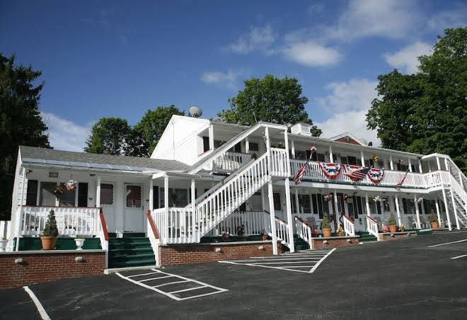 Bennington Motor Inn Image