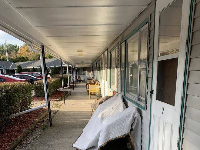 Candlelight motel