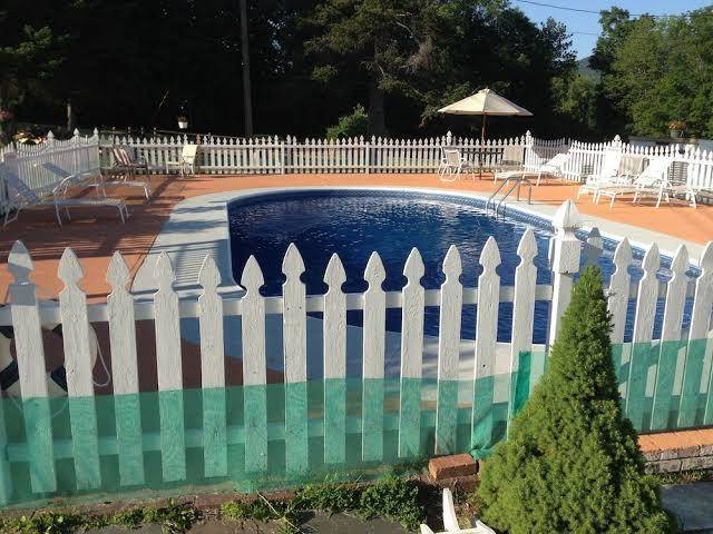 Four Winds Country Motel Image