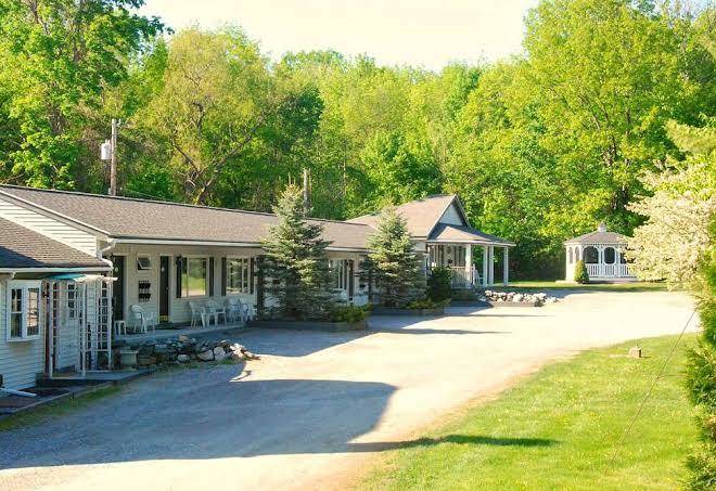 Harwood hill motel