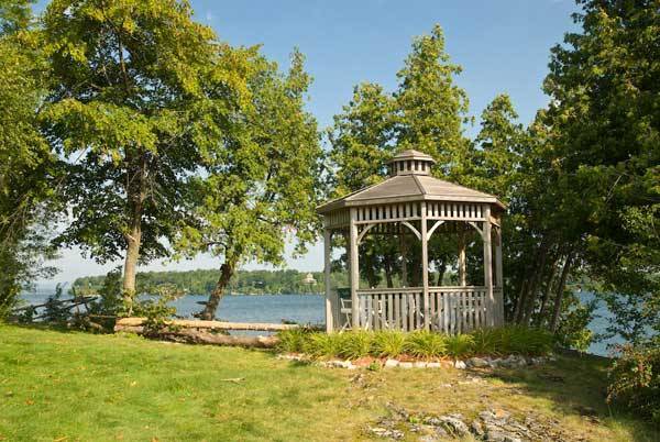 Garden island