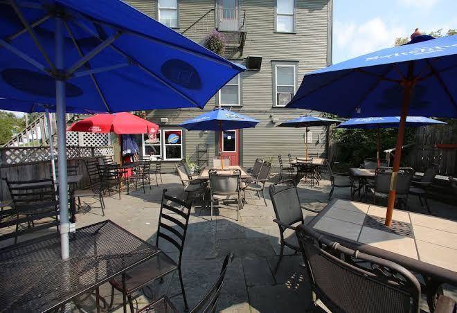 Smugglers Notch Inn Image