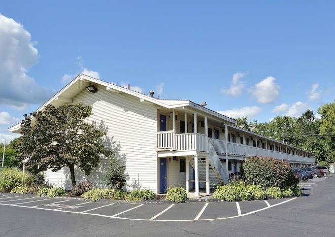 Travelodge by Wyndham Brattleboro