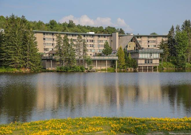 Snow lake lodge