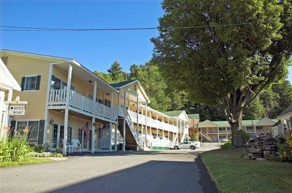 Ludlow colonial motel