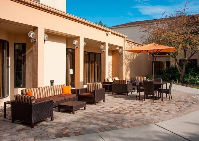 Courtyard by marriott charlottesville