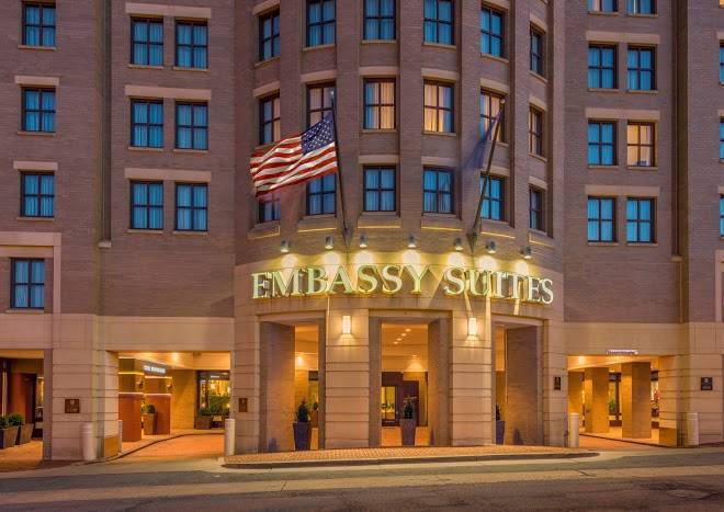 Embassy suites by hilton alexandria old town