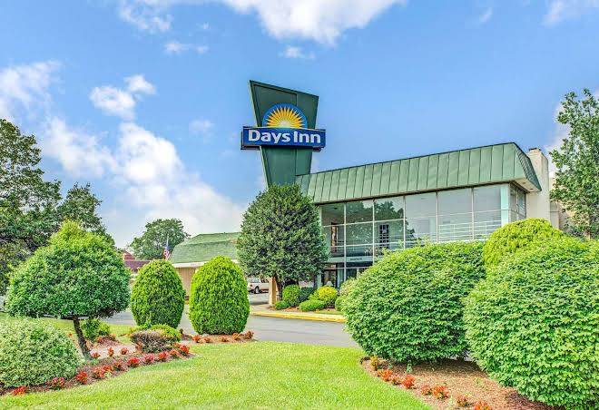 Days inn by wyndham arlington washington dc