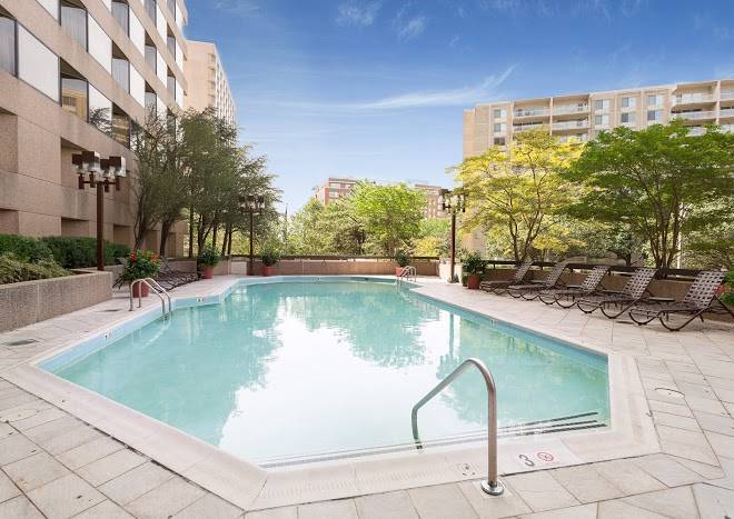 Oakwood residence crystal city