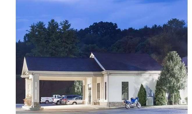 Super 8 by wyndham daleville roanoke