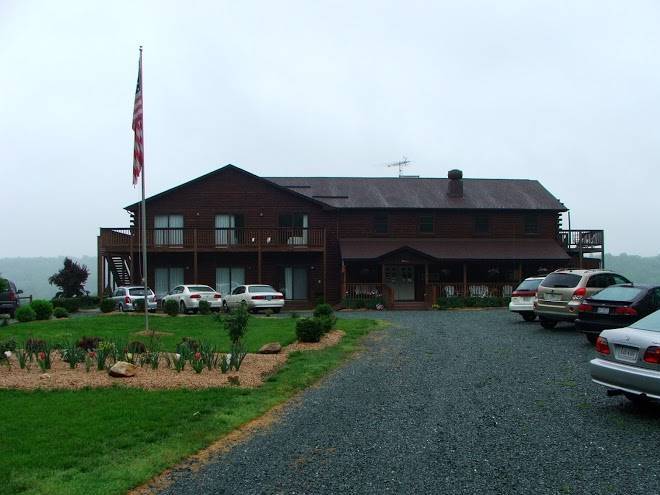 James river inn