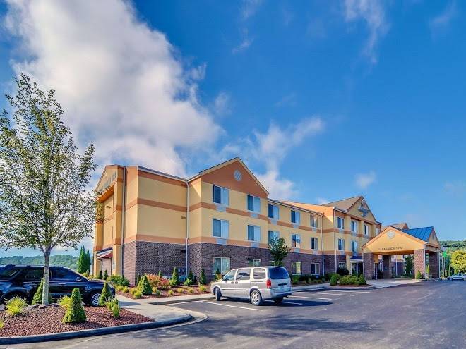 Comfort Inn & Suites Hillsville I 77 Image