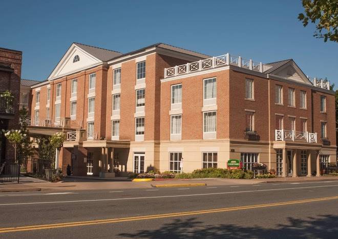 Courtyard by marriott charlottesville university medical center