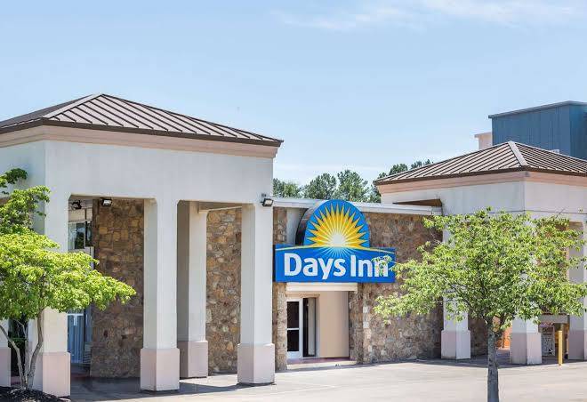 Days Inn By Wyndham Charlottesville University Area Image